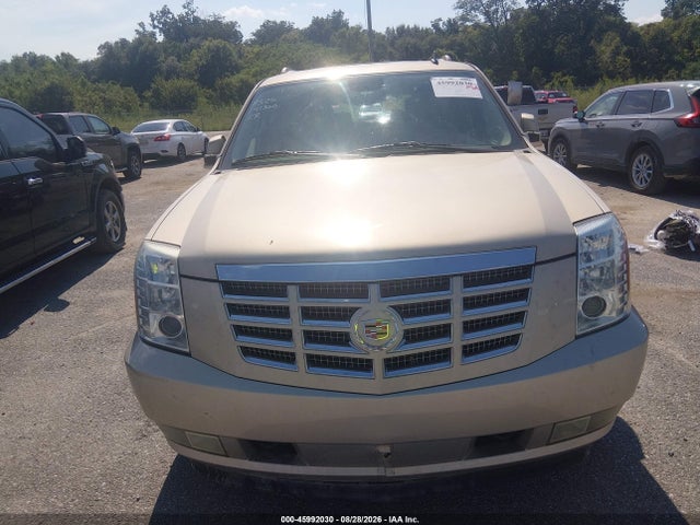 2011 Cadillac Escalade Esv Luxury მანქანა იყიდება აუქციონზე, vin: 1GYS3HEF3BR141360, აუქციონის ნომერი: 45992030