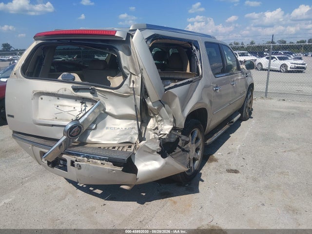2011 Cadillac Escalade Esv Luxury მანქანა იყიდება აუქციონზე, vin: 1GYS3HEF3BR141360, აუქციონის ნომერი: 45992030