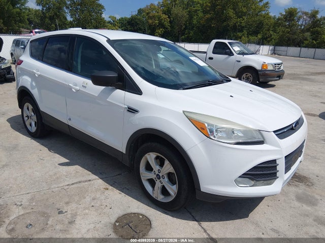 45992039 :رقم المزاد ، 1FMCU0GX8EUC37111 vin ، 2014 Ford Escape Se مزاد بيع
