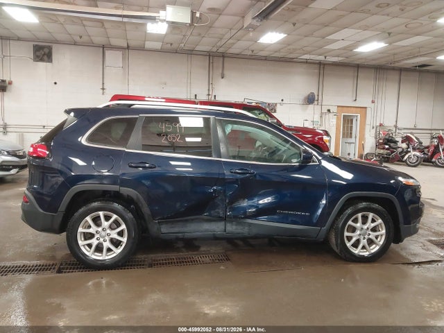 Продаж на аукціоні авто 2016 Jeep Cherokee Latitude, vin: 1C4PJLCB2GW312502, номер лоту: 45992052