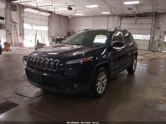 Продаж на аукціоні авто 2016 Jeep Cherokee Latitude, vin: 1C4PJLCB2GW312502, номер лоту: 45992052