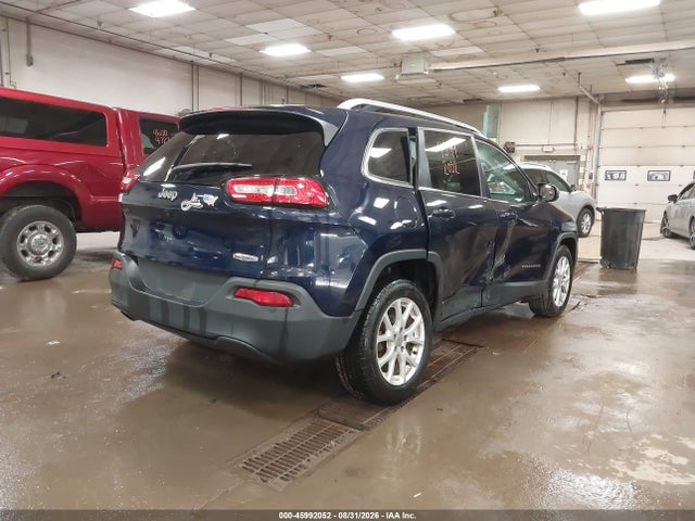 Продаж на аукціоні авто 2016 Jeep Cherokee Latitude, vin: 1C4PJLCB2GW312502, номер лоту: 45992052
