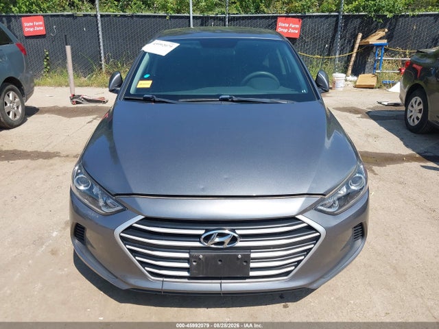 Продажа на аукционе авто 2018 Hyundai Elantra Se, vin: 5NPD74LF1JH402442, номер лота: 45992079