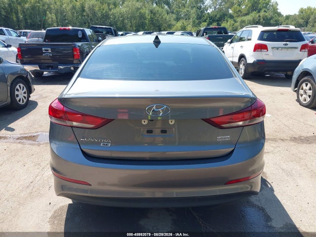 Продажа на аукционе авто 2018 Hyundai Elantra Se, vin: 5NPD74LF1JH402442, номер лота: 45992079