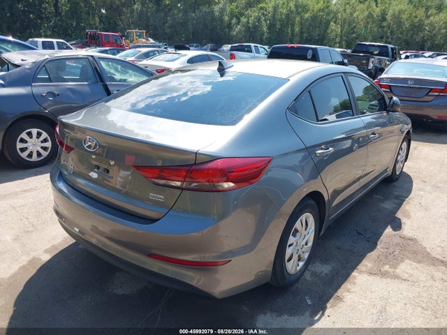 Продажа на аукционе авто 2018 Hyundai Elantra Se, vin: 5NPD74LF1JH402442, номер лота: 45992079
