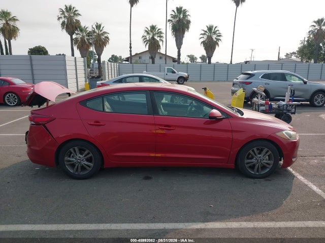 2018 Hyundai Elantra Sel მანქანა იყიდება აუქციონზე, vin: 5NPD84LF9JH247183, აუქციონის ნომერი: 45992082