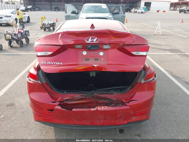 2018 Hyundai Elantra Sel მანქანა იყიდება აუქციონზე, vin: 5NPD84LF9JH247183, აუქციონის ნომერი: 45992082