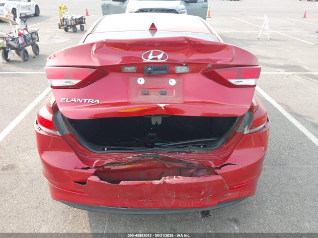 2018 Hyundai Elantra Sel მანქანა იყიდება აუქციონზე, vin: 5NPD84LF9JH247183, აუქციონის ნომერი: 45992082