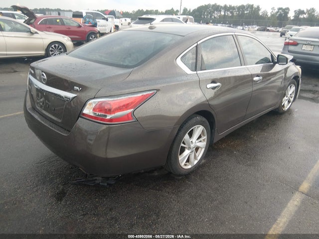 2015 Nissan Altima 2.5 Sv მანქანა იყიდება აუქციონზე, vin: 1N4AL3AP2FC159317, აუქციონის ნომერი: 45992086