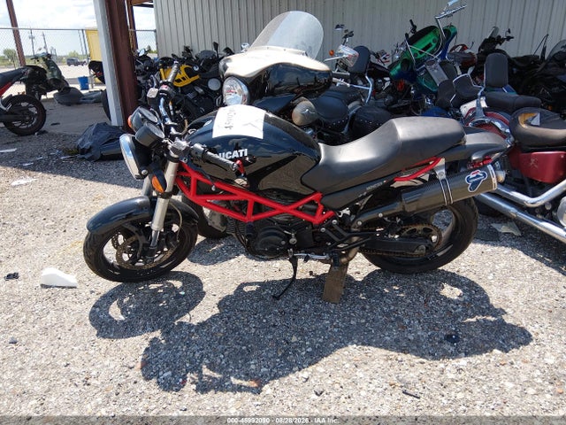Продажа на аукционе авто 2007 Ducati Monster 695, vin: ZDM1RADM87B100184, номер лота: 45992090