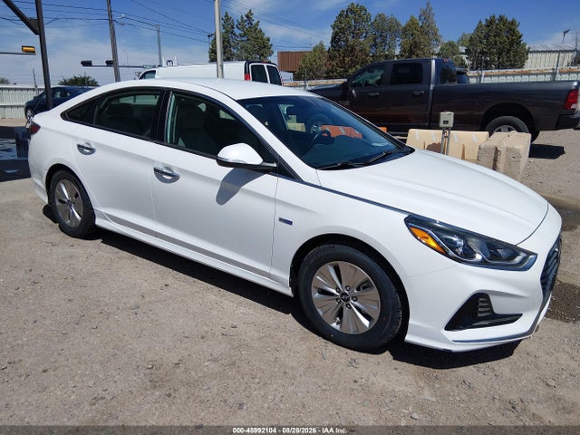 Продаж на аукціоні авто 2018 Hyundai Sonata Hybrid Se, vin: KMHE24L3XJA082873, номер лоту: 45992104