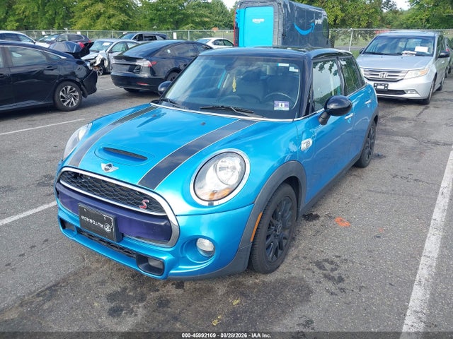 2015 Mini Hardtop Cooper S მანქანა იყიდება აუქციონზე, vin: WMWXU3C56F2B58318, აუქციონის ნომერი: 45992109
