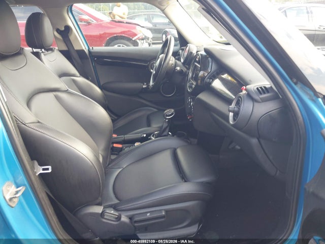 2015 Mini Hardtop Cooper S მანქანა იყიდება აუქციონზე, vin: WMWXU3C56F2B58318, აუქციონის ნომერი: 45992109