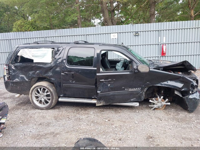 45992136 :رقم المزاد ، 1GNSKJE32BR294907 vin ، 2011 Chevrolet Suburban 1500 Lt1 مزاد بيع