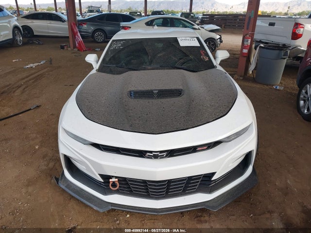 Продажа на аукционе авто 2023 Chevrolet Camaro, vin: 1G1FH1R73P0101335, номер лота: 45992144