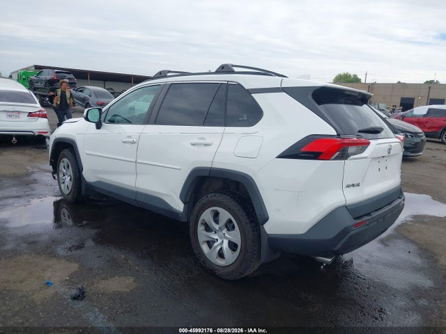 2T3G1RFV4MC157617 Toyota RAV4 LE