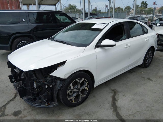 KIA Forte Lxs 2019 3KPF24AD3KE092437 Image 2