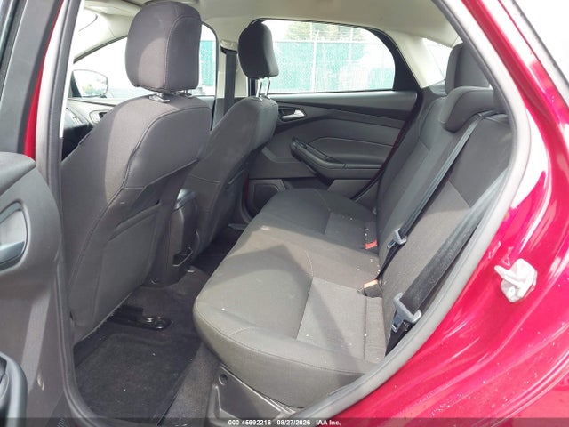 45992216 :رقم المزاد ، 1FADP3F29HL275289 vin ، 2017 Ford Focus Se مزاد بيع