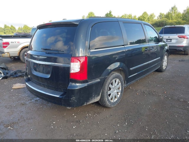 2016 Chrysler Town & Country Touring მანქანა იყიდება აუქციონზე, vin: 2C4RC1BG1GR289890, აუქციონის ნომერი: 45992229