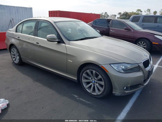 45992263 :رقم المزاد ، WBAPH5G50BNM79545 vin ، 2011 Bmw 328i مزاد بيع