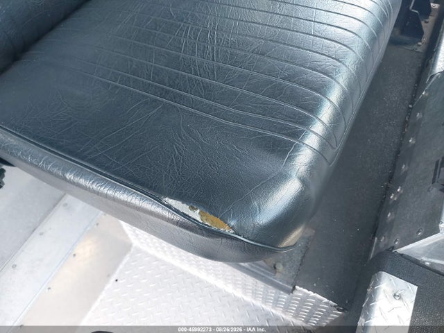 45992273 :رقم المزاد ، 1FC3E3K61JDC35017 vin ، 2018 Ford E-350 Stripped مزاد بيع
