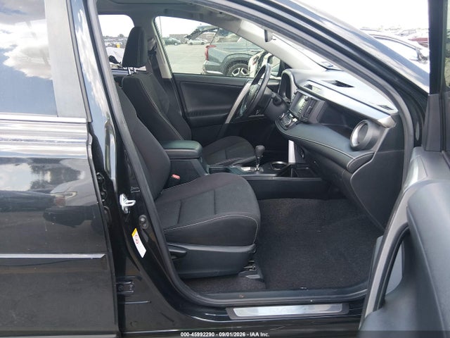 45992290 :رقم المزاد ، JTMRJREV0GD009183 vin ، 2016 Toyota Rav4 Hybrid Xle مزاد بيع