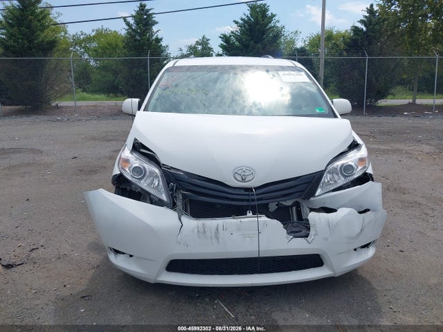 Aukcja sprzedaży 2011 Toyota Sienna Le V6, vin: 5TDKK3DC5BS142417, numer aukcji: 45992302