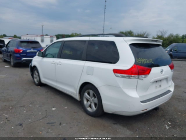 Aukcja sprzedaży 2011 Toyota Sienna Le V6, vin: 5TDKK3DC5BS142417, numer aukcji: 45992302