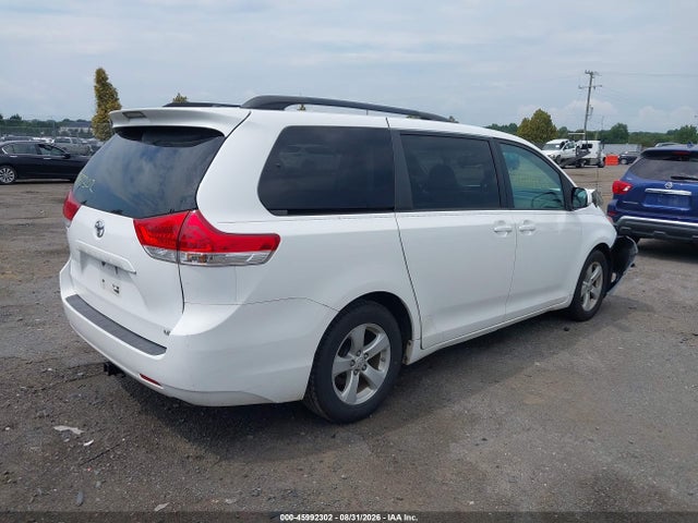 Aukcja sprzedaży 2011 Toyota Sienna Le V6, vin: 5TDKK3DC5BS142417, numer aukcji: 45992302