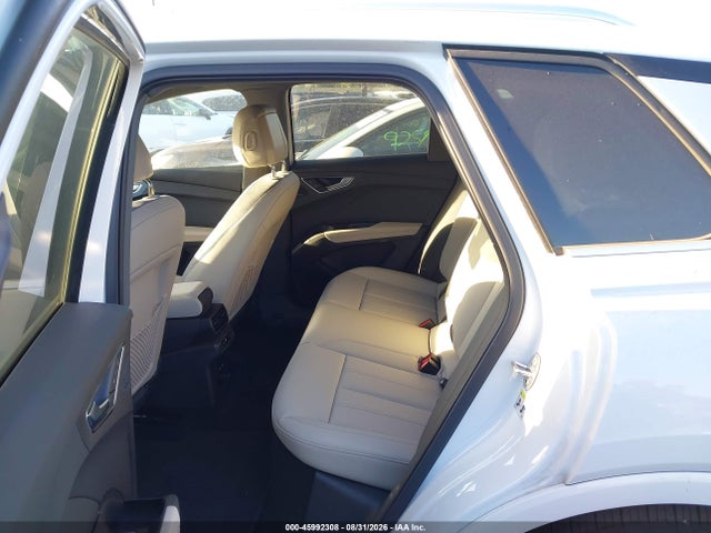 Aukcja sprzedaży 2026 Audi Q4 E-tron Premium Plus 55 Quattro, vin: WA1LUBFZ7TP001686, numer aukcji: 45992308
