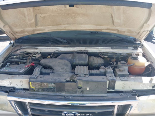 2003 Ford E-450 Cutaway Standard მანქანა იყიდება აუქციონზე, vin: 1FDXE45S63HB25877, აუქციონის ნომერი: 45992335