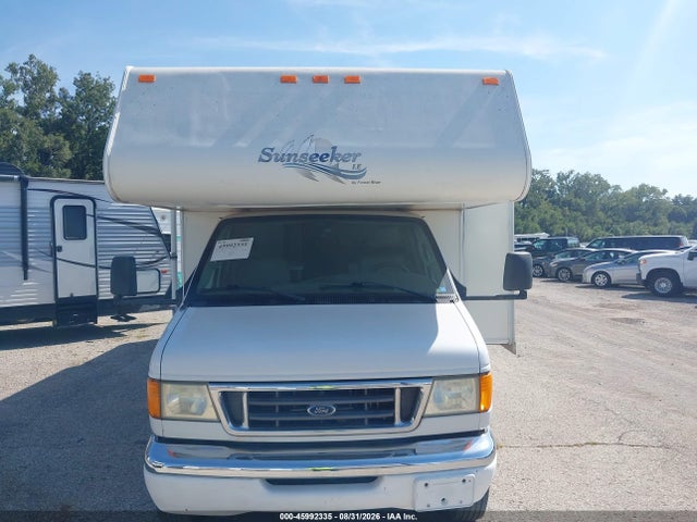 2003 Ford E-450 Cutaway Standard მანქანა იყიდება აუქციონზე, vin: 1FDXE45S63HB25877, აუქციონის ნომერი: 45992335