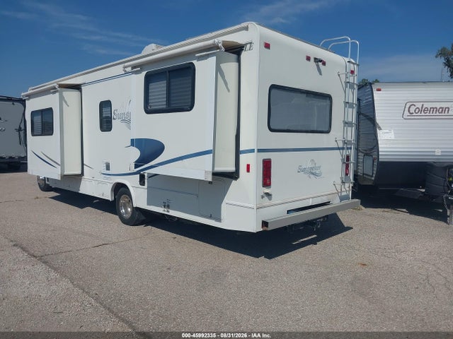 2003 Ford E-450 Cutaway Standard მანქანა იყიდება აუქციონზე, vin: 1FDXE45S63HB25877, აუქციონის ნომერი: 45992335