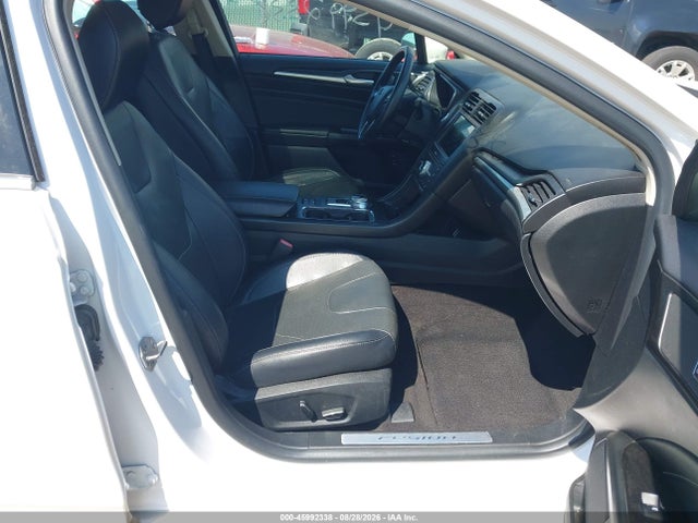 45992338 :رقم المزاد ، 3FA6P0RU4LR139747 vin ، 2020 Ford Fusion Hybrid Titanium مزاد بيع