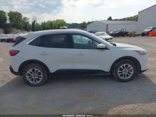 1FMCU9G65LUA86236 Ford ESCAPE SE