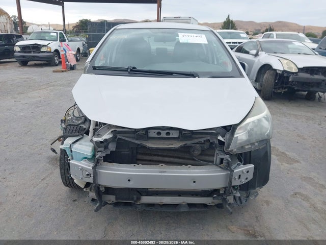 Toyota YARIS L 2015 VNKKTUD32FA042465 Image 13