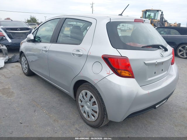 Toyota YARIS L 2015 VNKKTUD32FA042465 Image 3