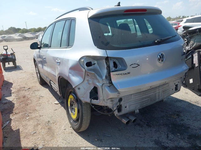 Продаж на аукціоні авто 2015 Volkswagen Tiguan S, vin: WVGAV7AX7FW562568, номер лоту: 45992513