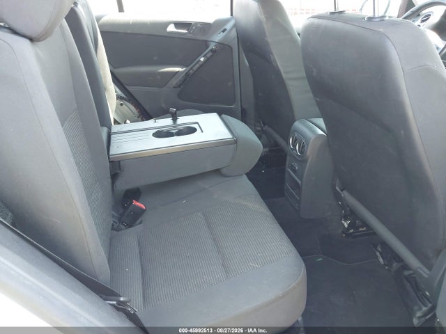 Продаж на аукціоні авто 2015 Volkswagen Tiguan S, vin: WVGAV7AX7FW562568, номер лоту: 45992513
