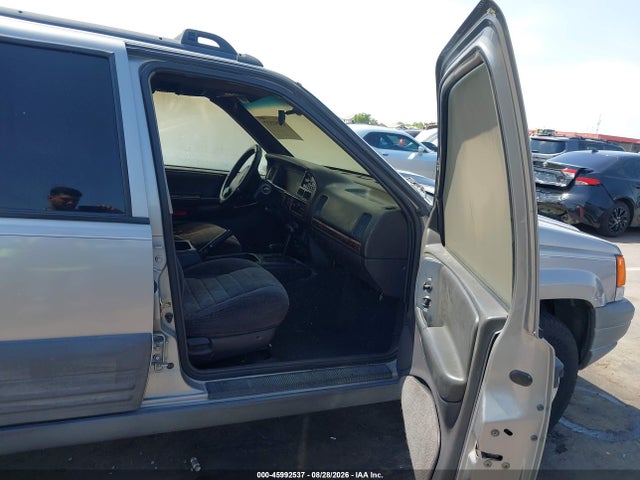 Продажа на аукционе авто 1997 Jeep Grand Cherokee Laredo/tsi, vin: 1J4GZ58S7VC745173, номер лота: 45992537