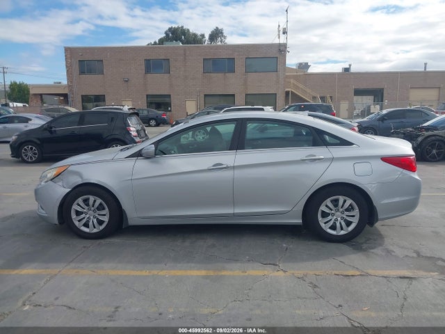 Продажа на аукционе авто 2012 Hyundai Sonata Gls, vin: 5NPEB4AC8CH416143, номер лота: 45992562