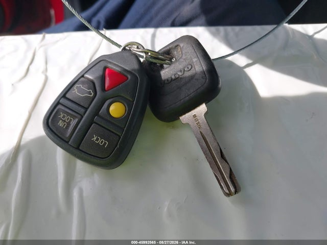 Продаж на аукціоні авто 2001 Volvo V70 T5, vin: YV1SW53DX11001391, номер лоту: 45992565