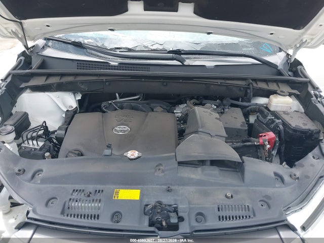 Toyota Highlander Le 2019 5TDZZRFH9KS290527 Image 10