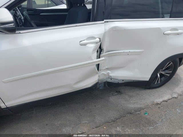 Toyota Highlander Le 2019 5TDZZRFH9KS290527 Image 12