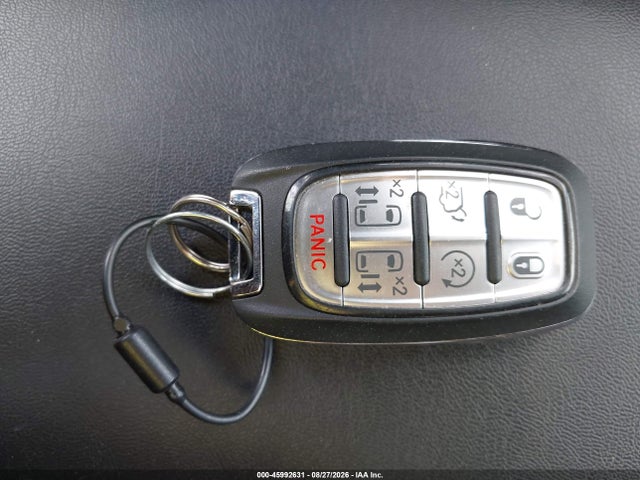 2C4RC1BG3TR204557 Chrysler Pacifica Select