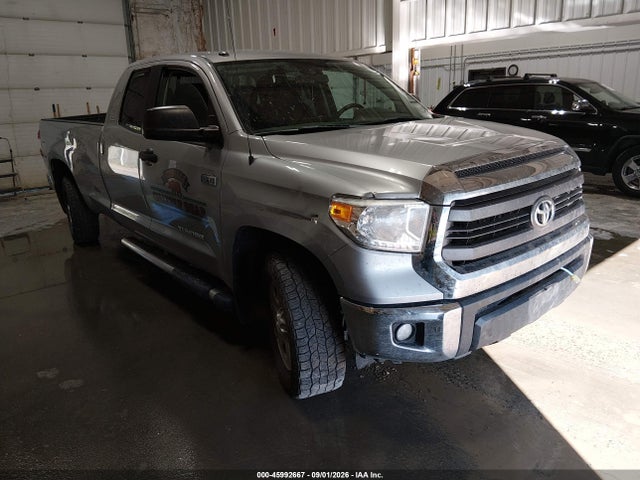 45992667 :رقم المزاد ، 5TFCY5F15FX018528 vin ، 2015 Toyota Tundra Sr5 5.7l V8 مزاد بيع