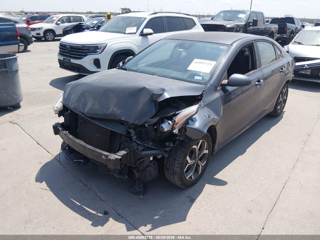 2019 Kia Forte Lxs მანქანა იყიდება აუქციონზე, vin: 3KPF24AD1KE035718, აუქციონის ნომერი: 45992729
