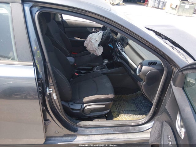 2019 Kia Forte Lxs მანქანა იყიდება აუქციონზე, vin: 3KPF24AD1KE035718, აუქციონის ნომერი: 45992729