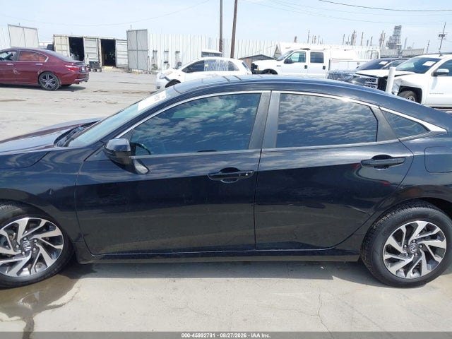 Продажа на аукционе авто 2017 Honda Civic Ex, vin: 19XFC2F78HE201374, номер лота: 45992781