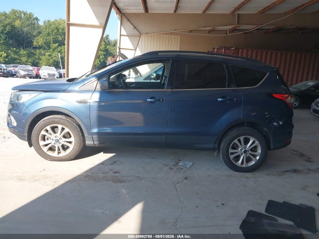 45992788 :رقم المزاد ، 1FMCU9GD0JUB35757 vin ، 2018 Ford Escape Se مزاد بيع